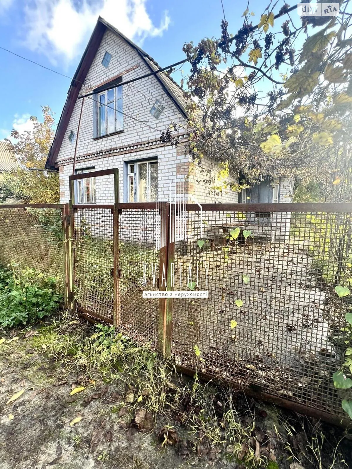 Продается дом на 2 этажа 65 кв. м с беседкой, цена: 69500 $ - фото 1