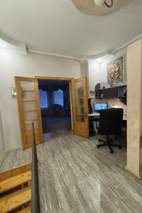 Продажа квартиры, Черновцы, р‑н. Первомайский, Ужгородская улица, дом 6