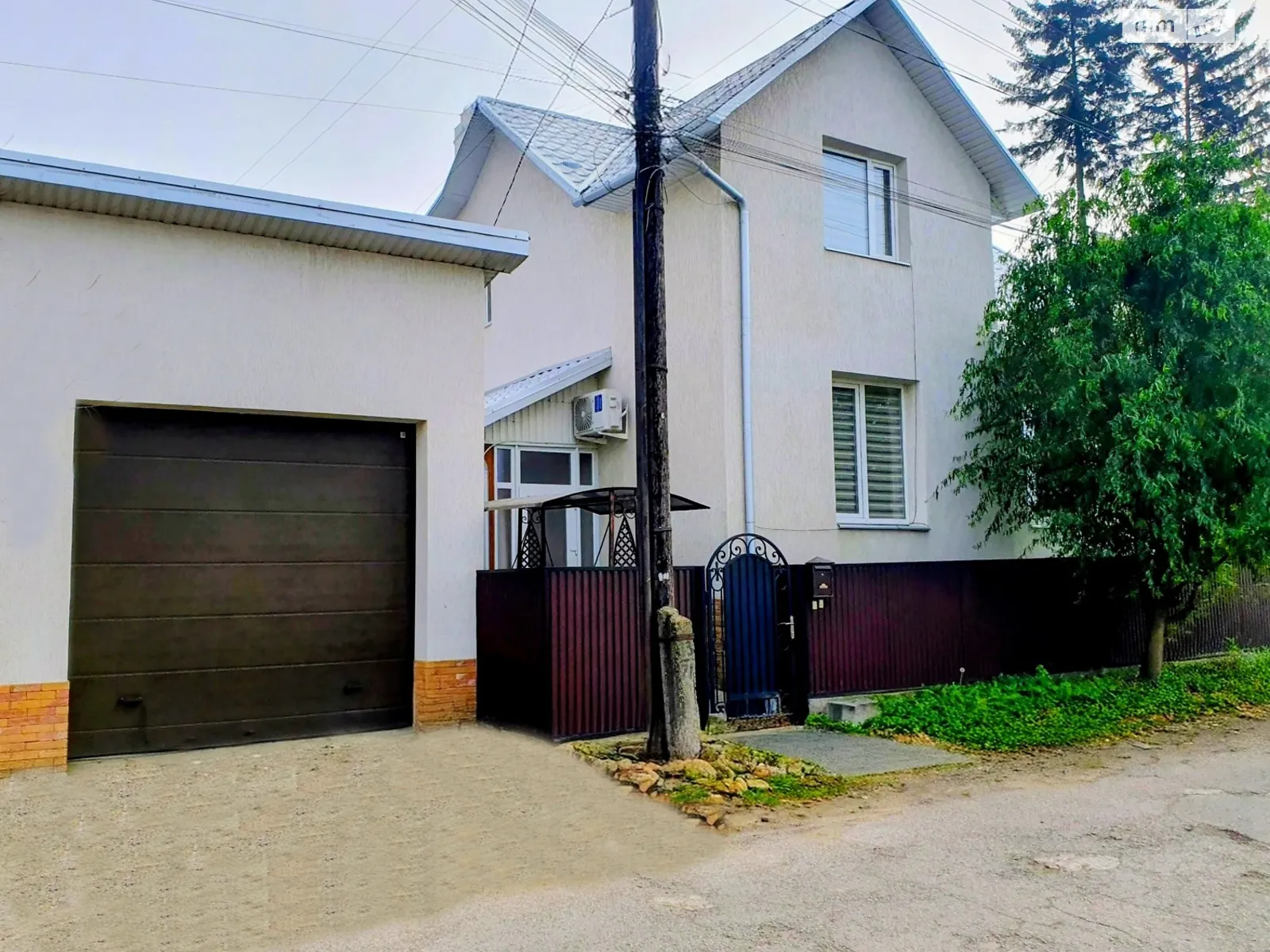 Сдается в аренду дом на 2 этажа 140 кв. м с балконом, цена: 1000 $ - фото 1