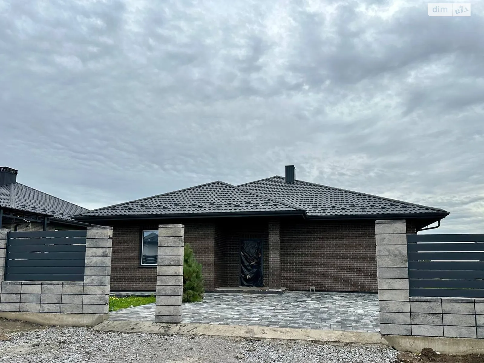 Продается одноэтажный дом 119.7 кв. м с подвалом, цена: 105000 $ - фото 1