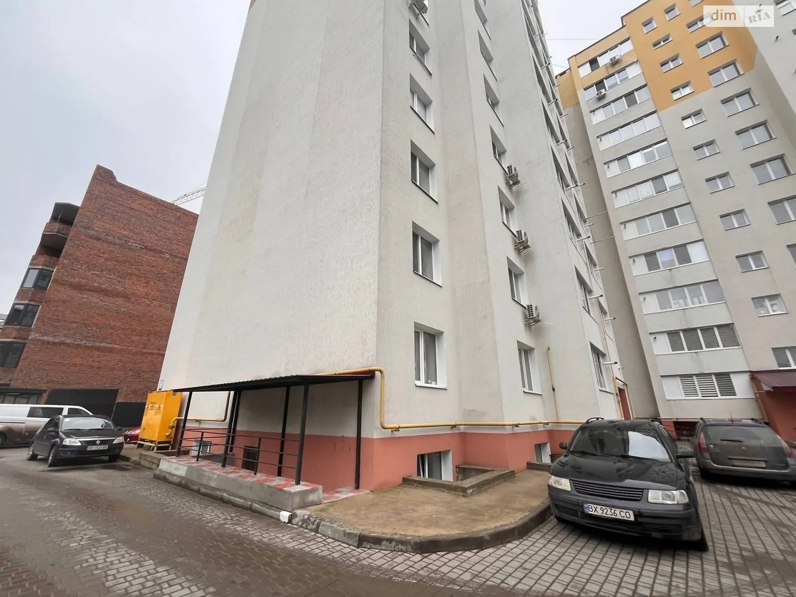 Сдается в аренду помещения свободного назначения 88.4 кв. м в 10-этажном здании, цена: 17000 грн - фото 1