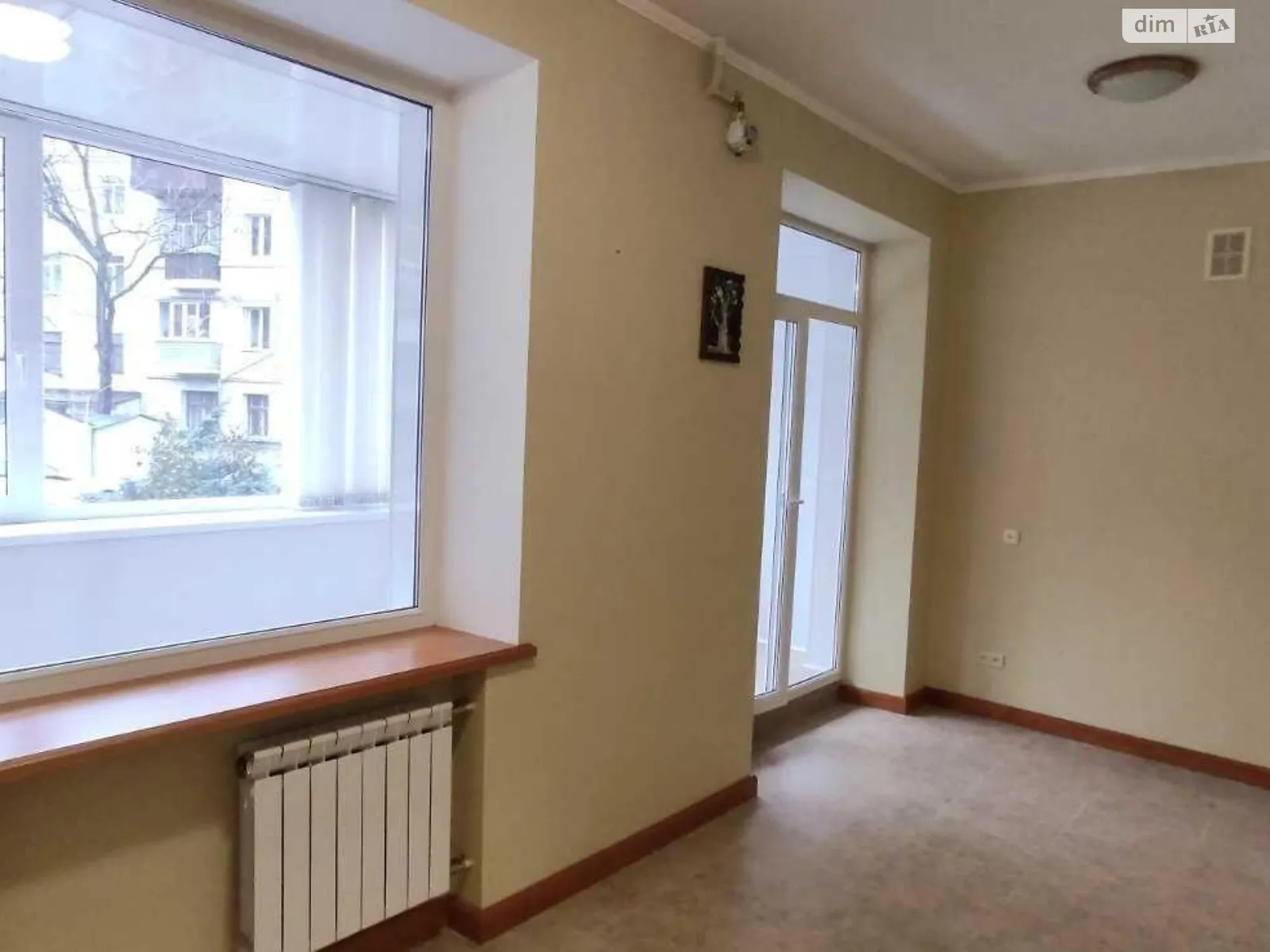 Сдается в аренду офис 70 кв. м в бизнес-центре, цена: 42000 грн - фото 1