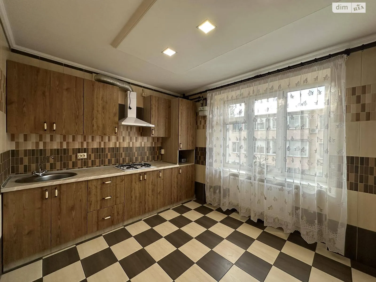 Сдается в аренду 2-комнатная квартира 65 кв. м в Хмельницком, просп. Мира - фото 1