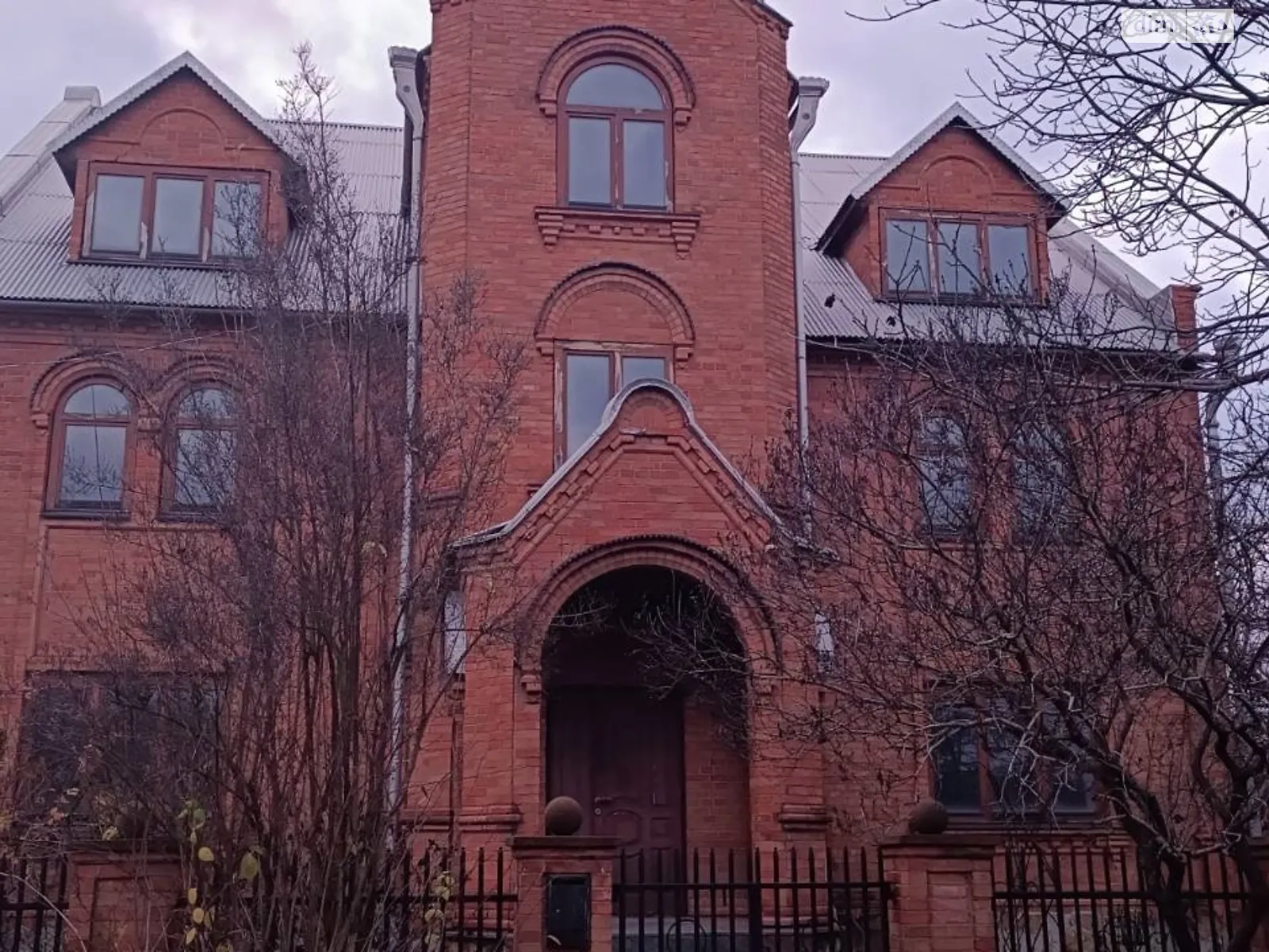 Продается дом на 2 этажа 280.2 кв. м с балконом, цена: 140000 $ - фото 1