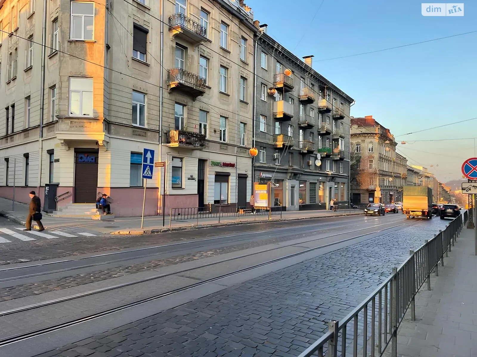 Сдается в аренду офис 97 кв. м в бизнес-центре, цена: 48500 грн - фото 1