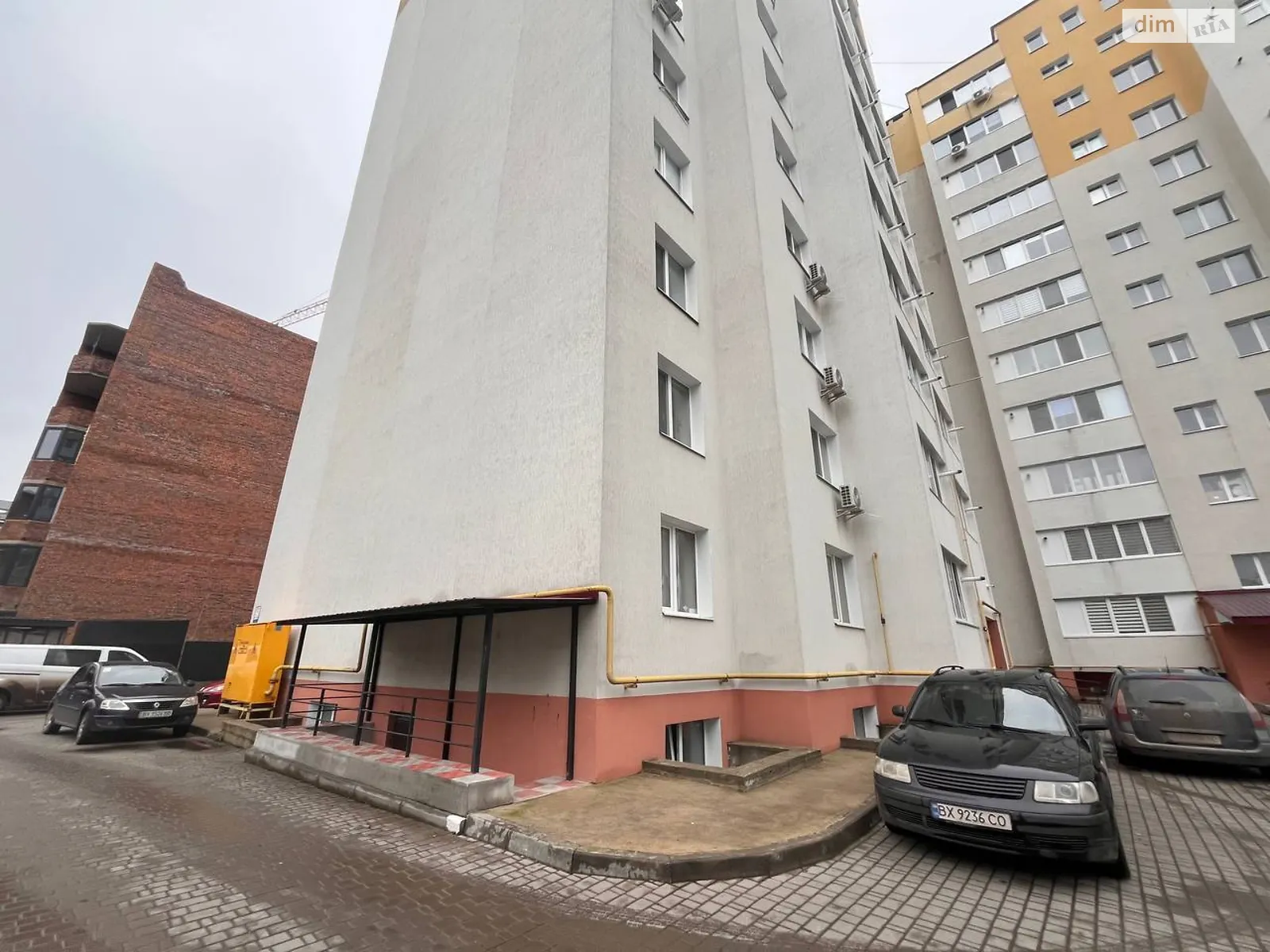 Сдается в аренду помещения свободного назначения 88.4 кв. м в 9-этажном здании, цена: 17000 грн - фото 1