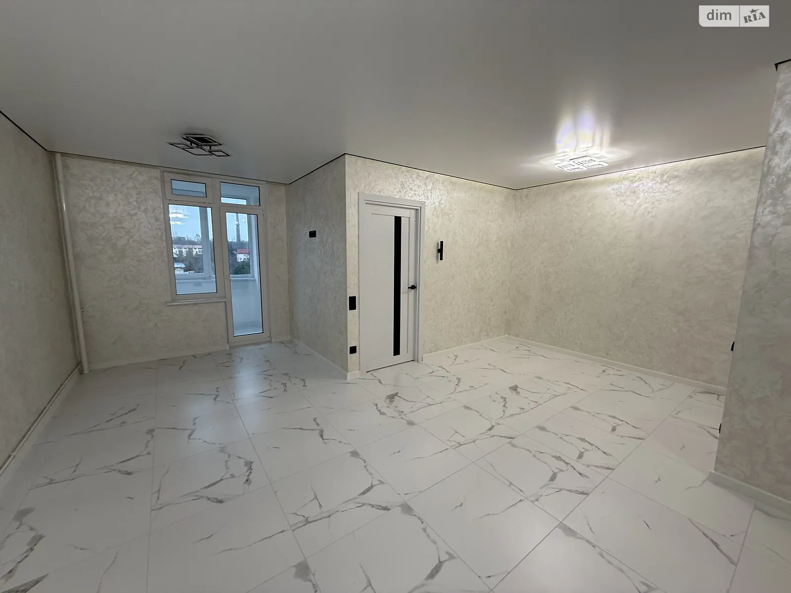 1-комнатная квартира 45 кв. м в Тернополе, ул. Киевская - фото 1