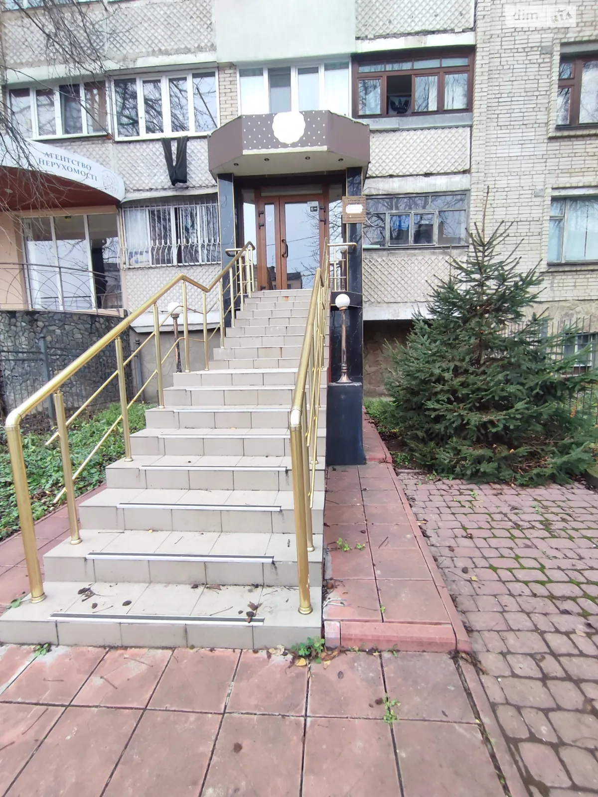 Здається в оренду приміщення вільного призначення 35 кв. м в 9-поверховій будівлі, цена: 20000 грн - фото 1