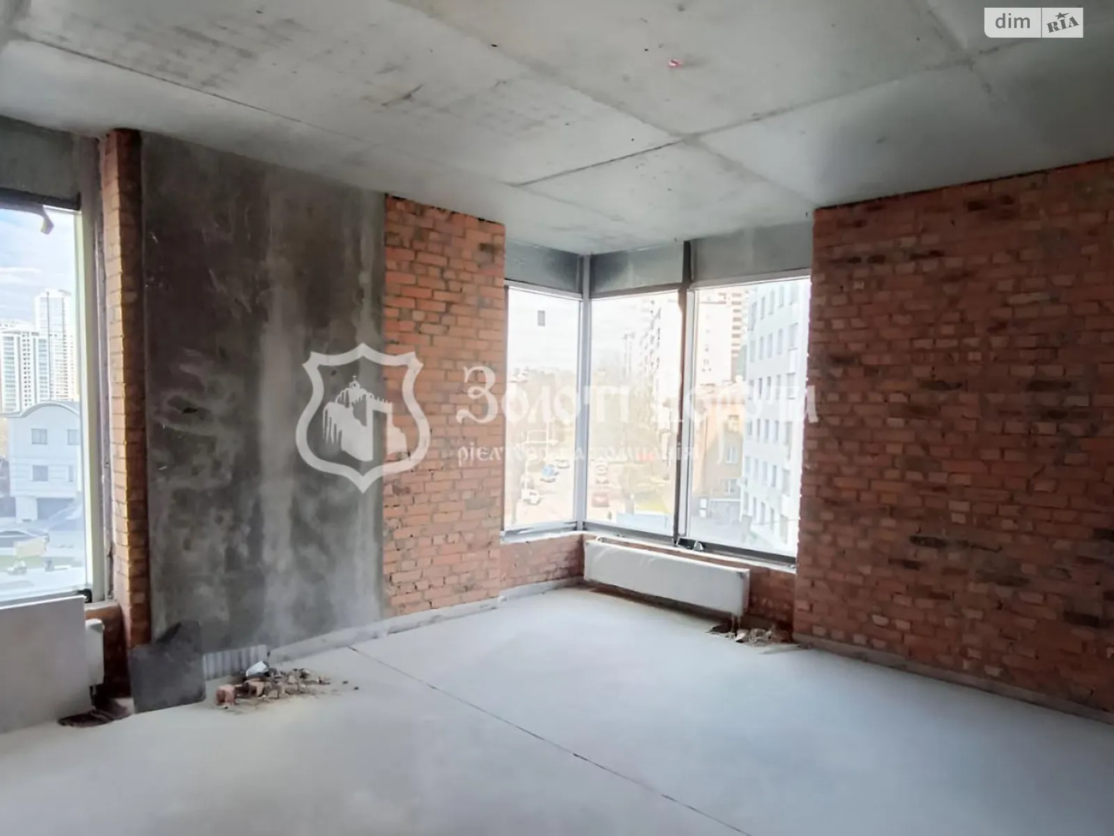 Продается 3-комнатная квартира 105.7 кв. м в Киеве, ул. Зверинецкая, 70А - фото 1