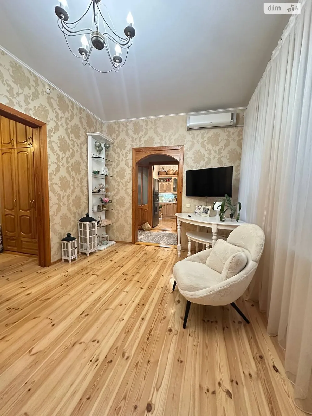 Продается 2-комнатная квартира 67.4 кв. м в Днепре, ул. Святослава Храброго, 42 - фото 1