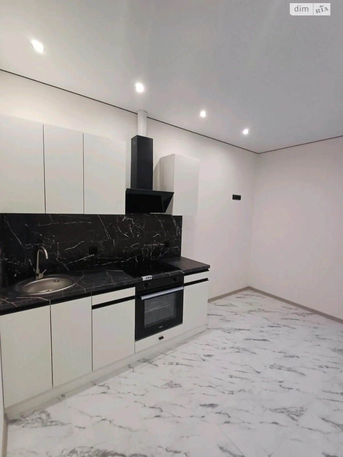 Продается 1-комнатная квартира 33 кв. м в Лиманке, ул. Академика Вильямса, 93/4 корпус 4 - фото 1