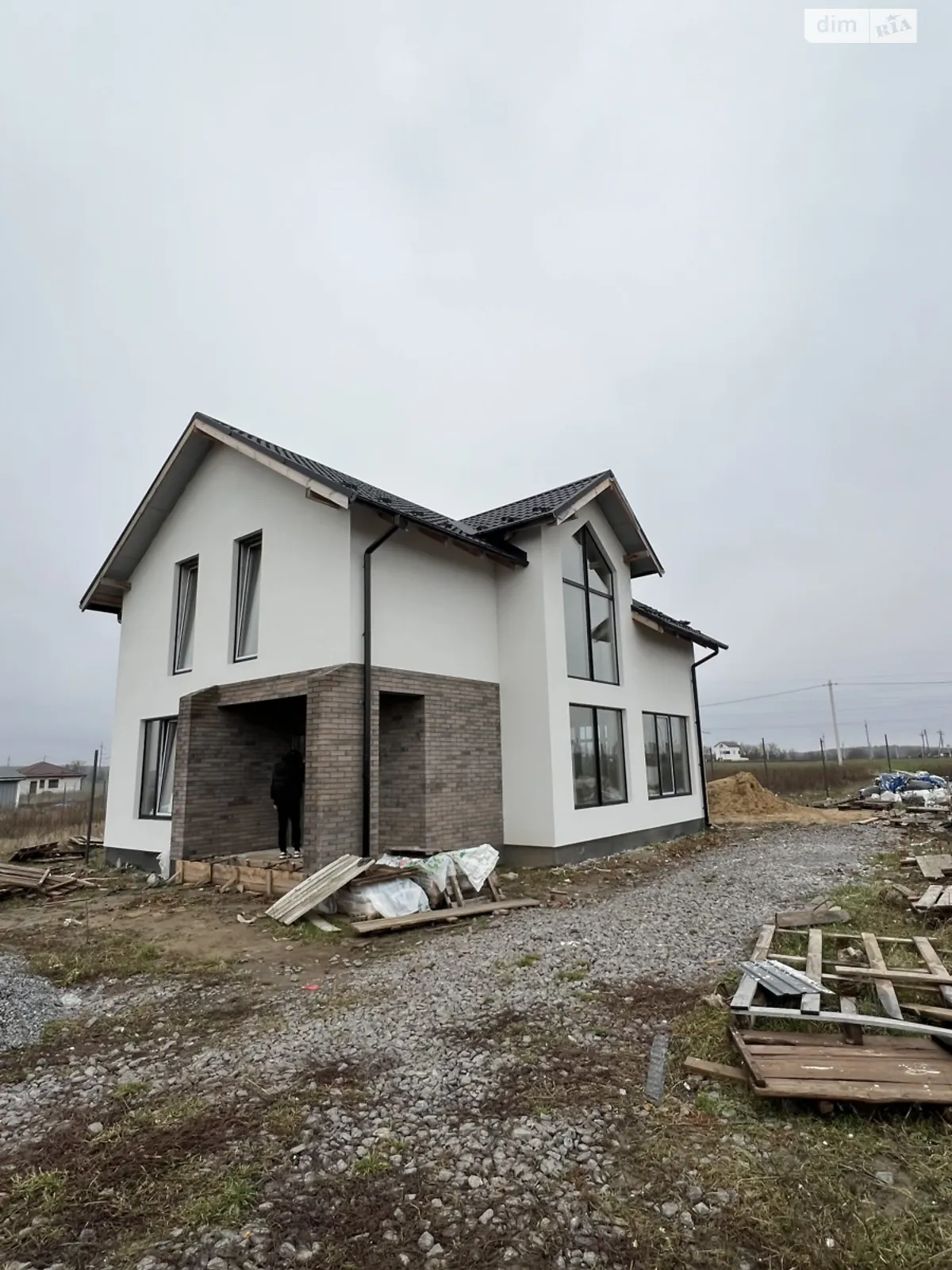 Продается дом на 2 этажа 130 кв. м с баней/сауной, цена: 135000 $ - фото 1