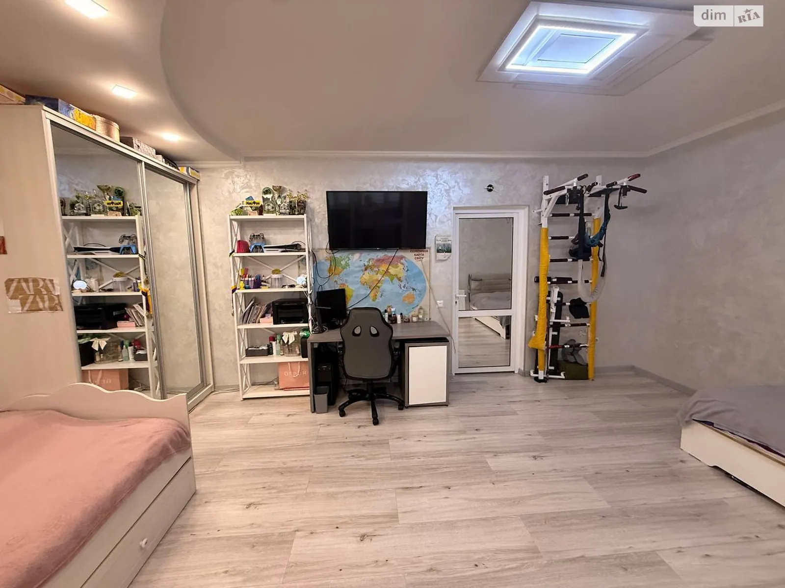 Продается 2-комнатная квартира 74 кв. м в Виннице, ул. Зодчих, 20 - фото 1