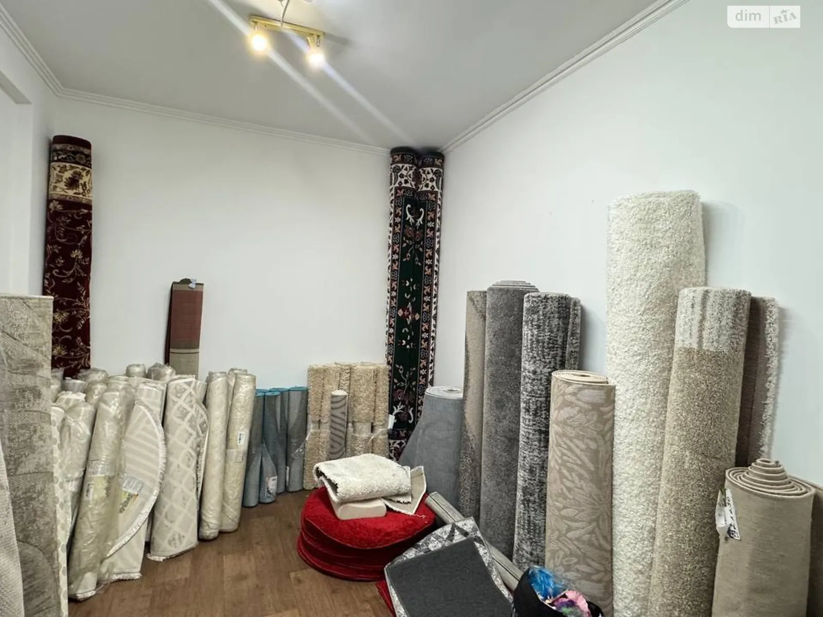 Сдается в аренду помещения свободного назначения 71 кв. м в 9-этажном здании, цена: 12000 грн - фото 1