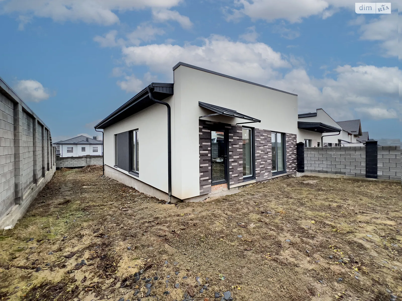 мас. Райский Сад Чайка Ровно, цена: 89000 $ - фото 1