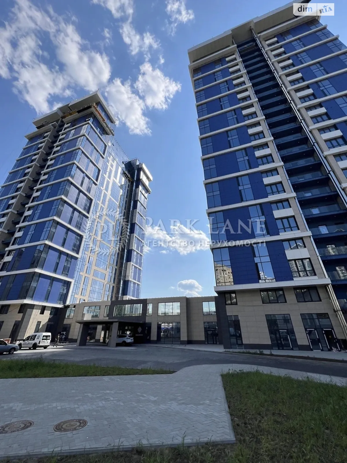 Продается 3-комнатная квартира 106.8 кв. м в Киеве, ул. Зверинецкая, 70А - фото 1