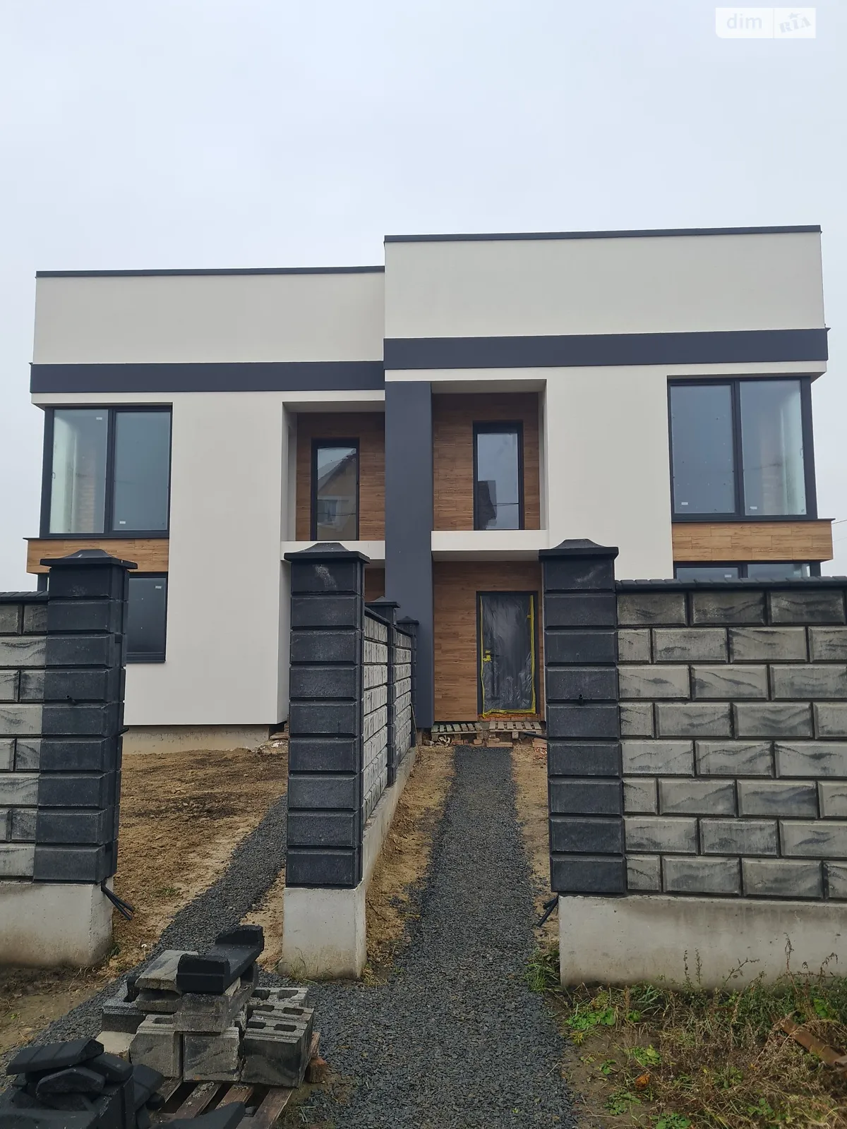 ул. Черновола Вячеслава, 89Ж Новый Двор Ровно, цена: 115000 $ - фото 1