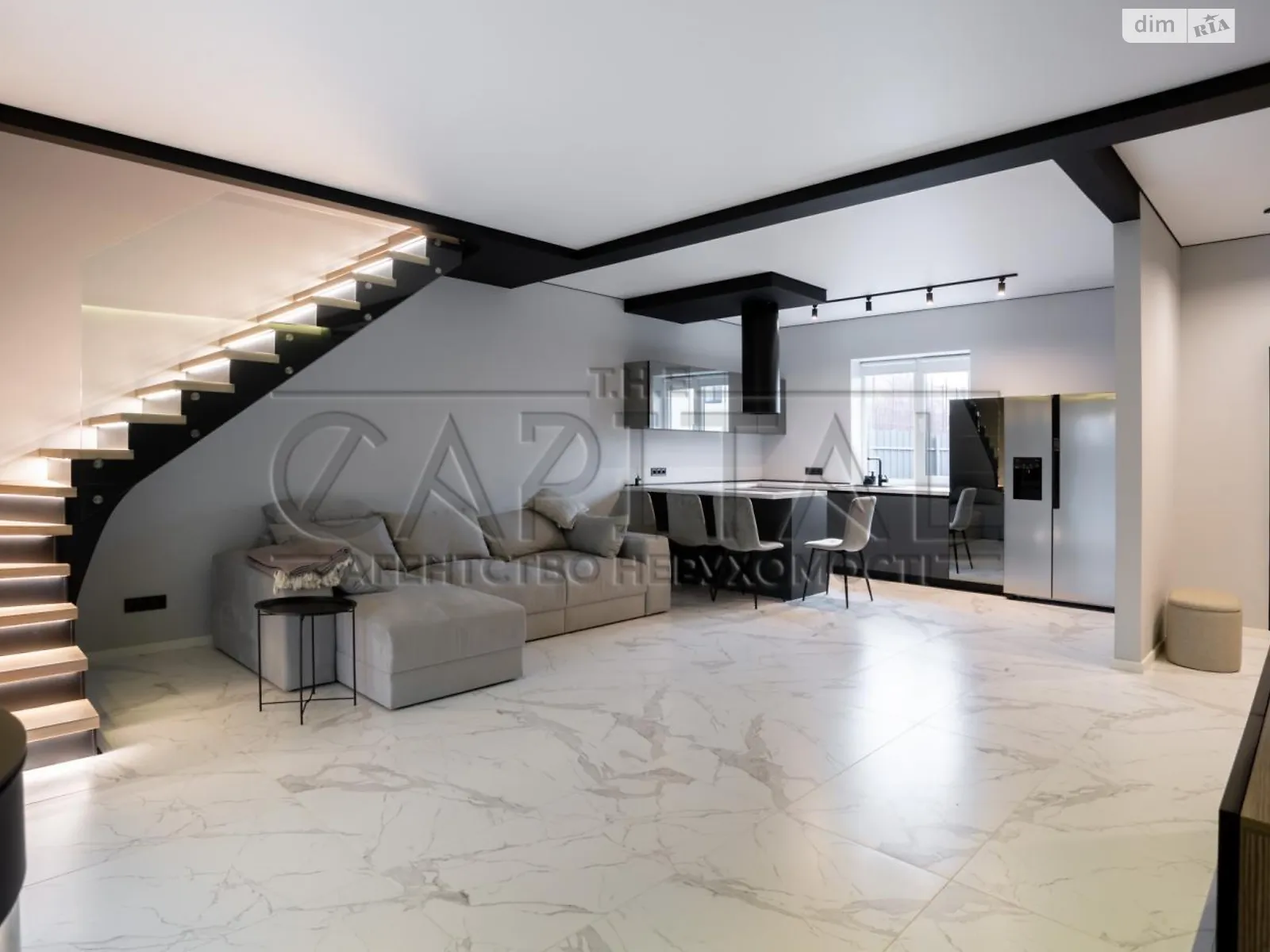 Сдается в аренду дом на 2 этажа 140 кв. м с бассейном, цена: 2500 $ - фото 1