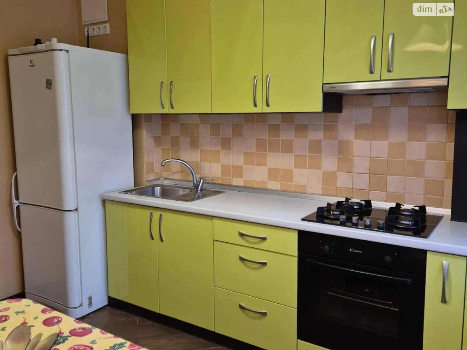 Сдается в аренду 3-комнатная квартира 65 кв. м в Киеве, ул. Якуба Коласа, 23 - фото 1