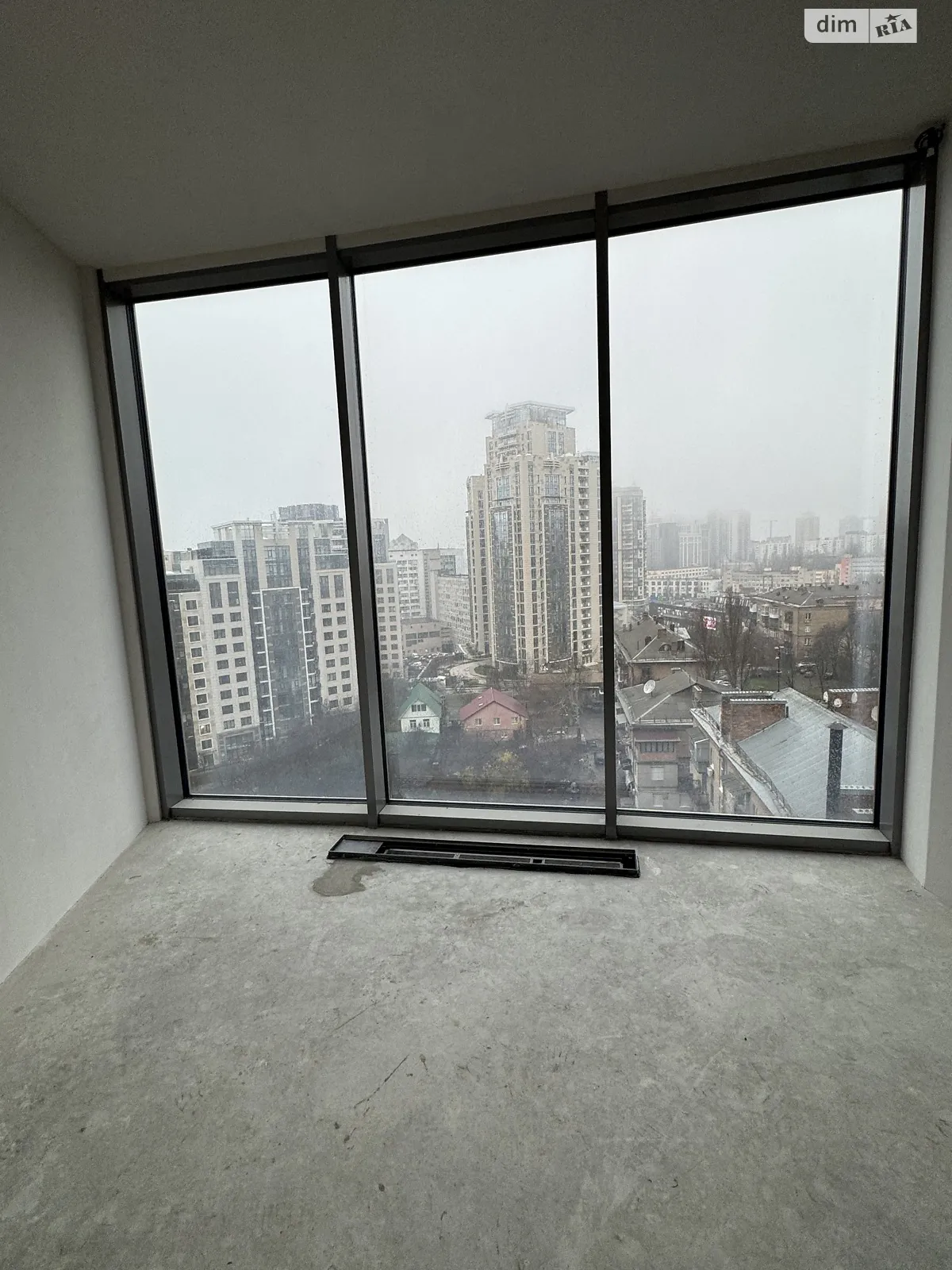 Продается 3-комнатная квартира 114 кв. м в Киеве, ул. Иоанна Павла II(Патриса Лумумбы), 12 - фото 1