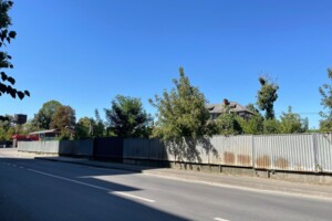 Куплю земельный участок в Черновцах без посредников