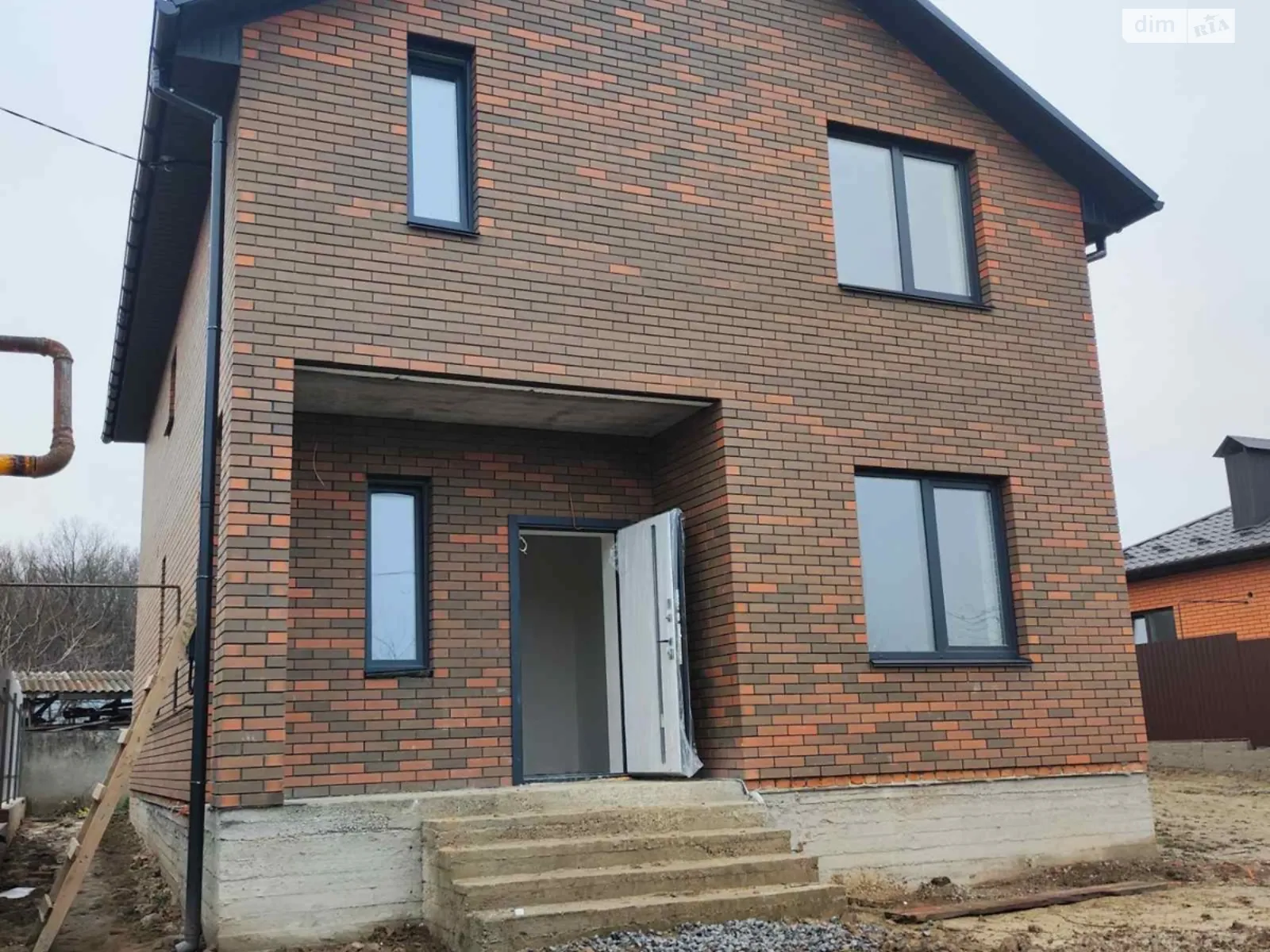 Продается дом на 2 этажа 120 кв. м с мансардой, цена: 85000 $ - фото 1