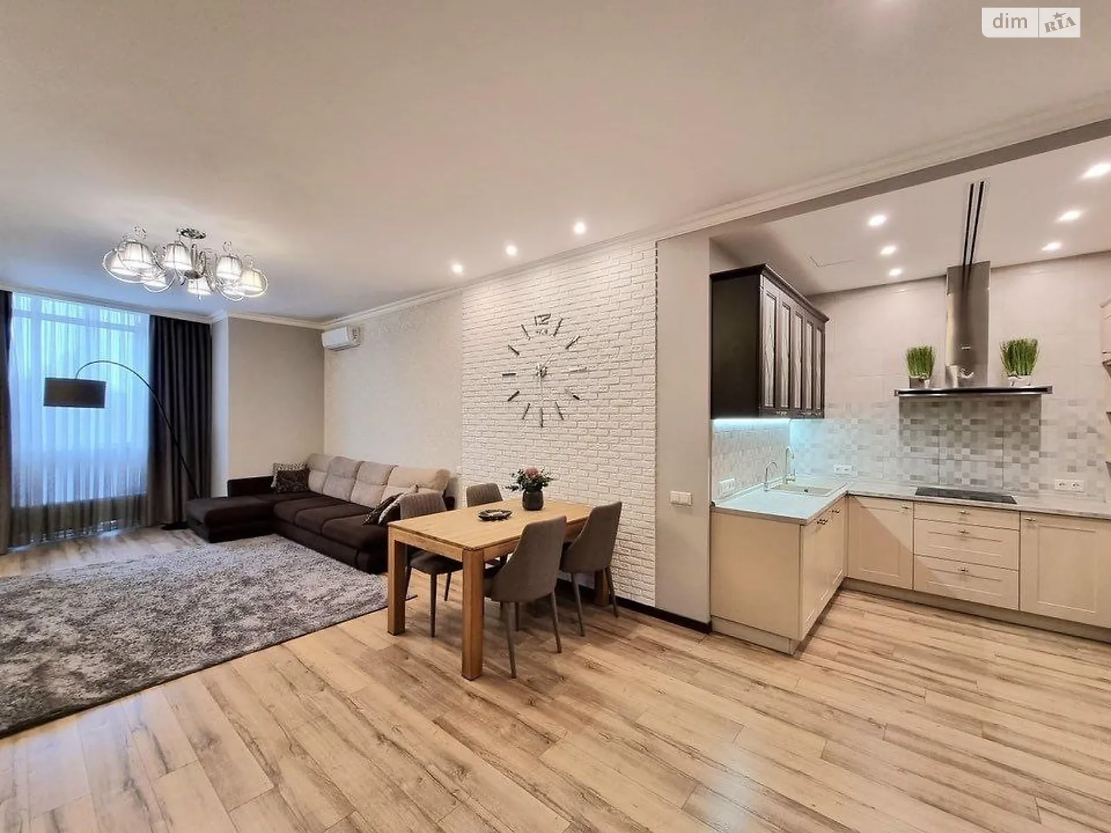 Здається в оренду 2-кімнатна квартира 120 кв. м у Дніпрі, вул. Сімферопольська, 2Л - фото 1