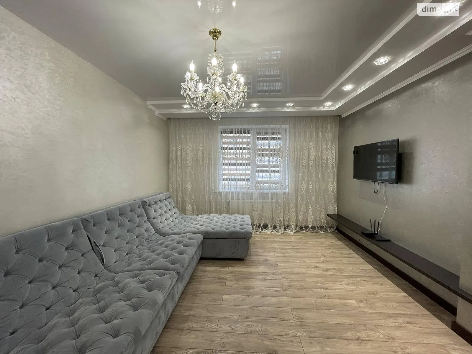 Сдается в аренду 3-комнатная квартира 75 кв. м в Ровно, ул. Черновола Вячеслава, 91М - фото 1