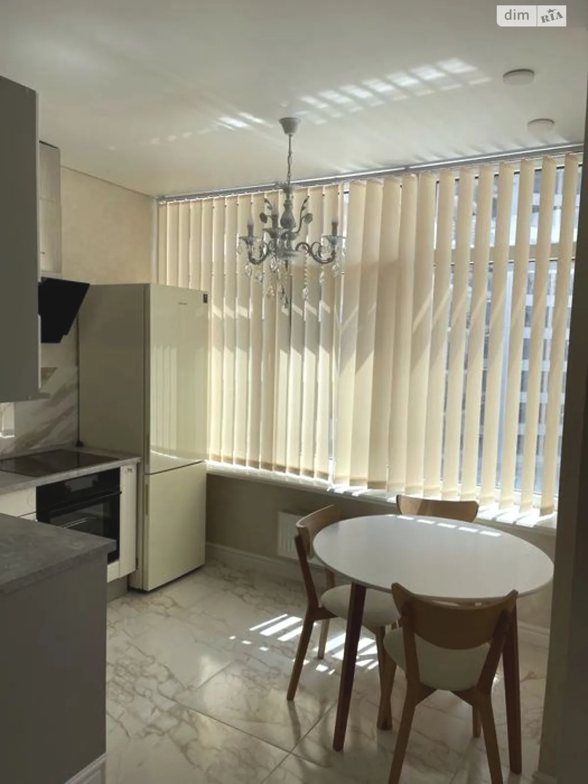 Здається в оренду 1-кімнатна квартира 38 кв. м у Одесі, вул. Валерія Самофалова - фото 1