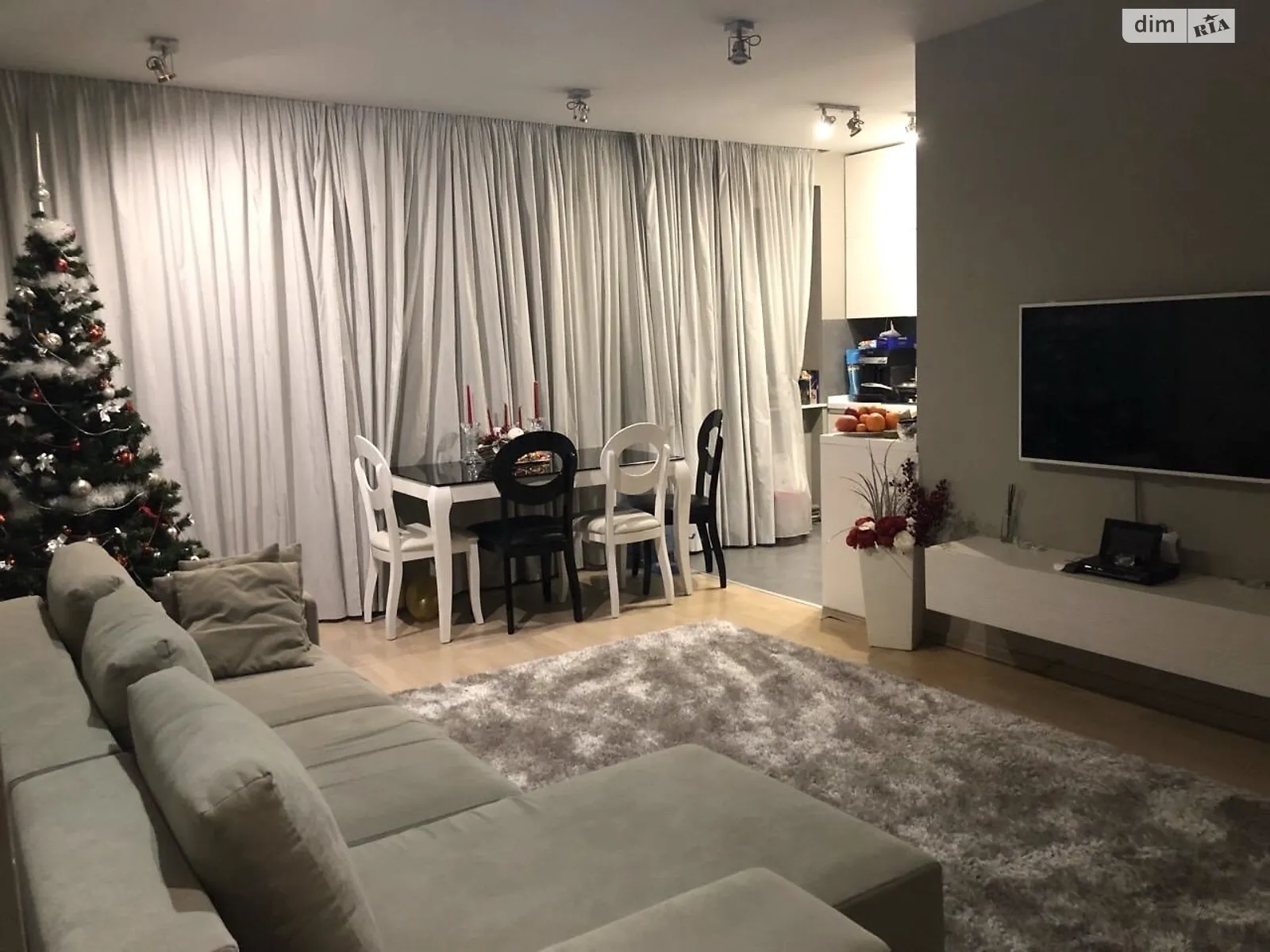 Сдается в аренду 2-комнатная квартира 57 кв. м в Ужгороде, наб. Киевская - фото 1