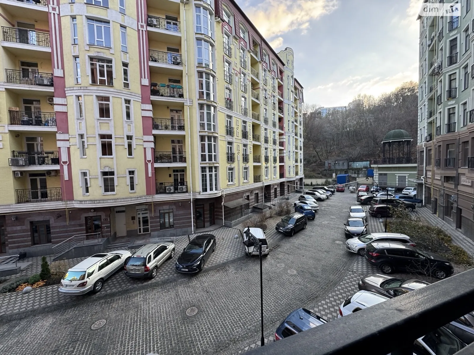 Продается помещения свободного назначения 121.2 кв. м в 8-этажном здании, цена: 181800 $ - фото 1