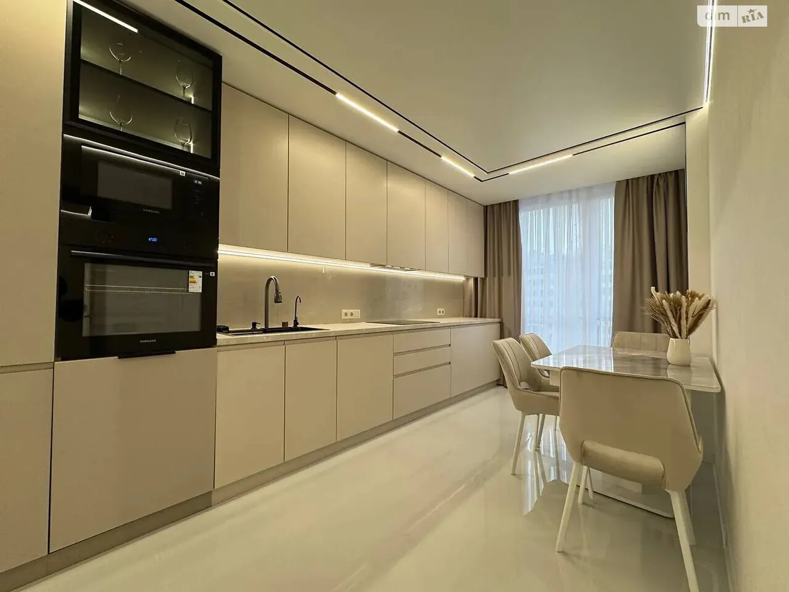 Сдается в аренду 2-комнатная квартира 62.1 кв. м в Ивано-Франковске - фото 1