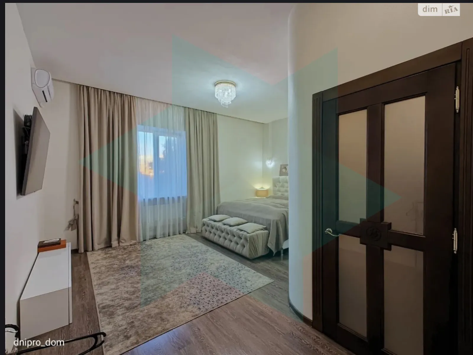 Продається будинок 2 поверховий 250 кв. м з каміном, цена: 220000 $ - фото 1