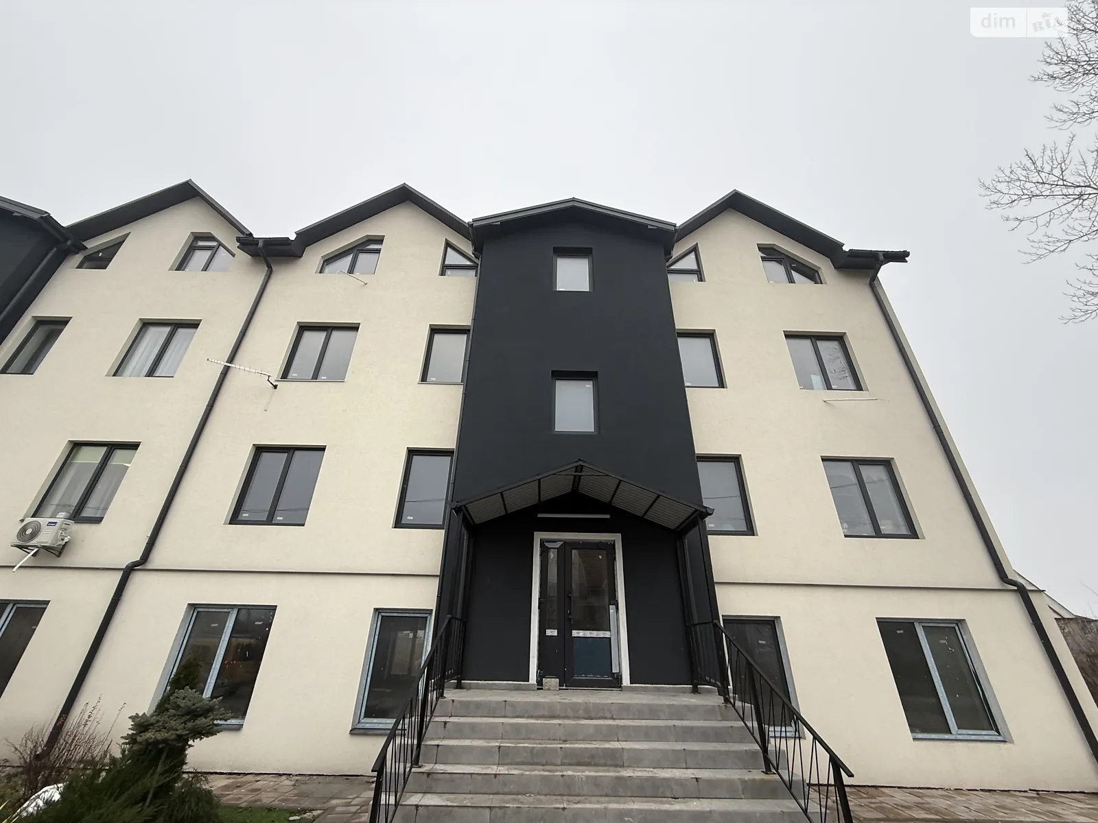 Продается 1-комнатная квартира 32 кв. м в Ворзеле, ул. Ильи Литвина(Окружная), 23/1 - фото 1