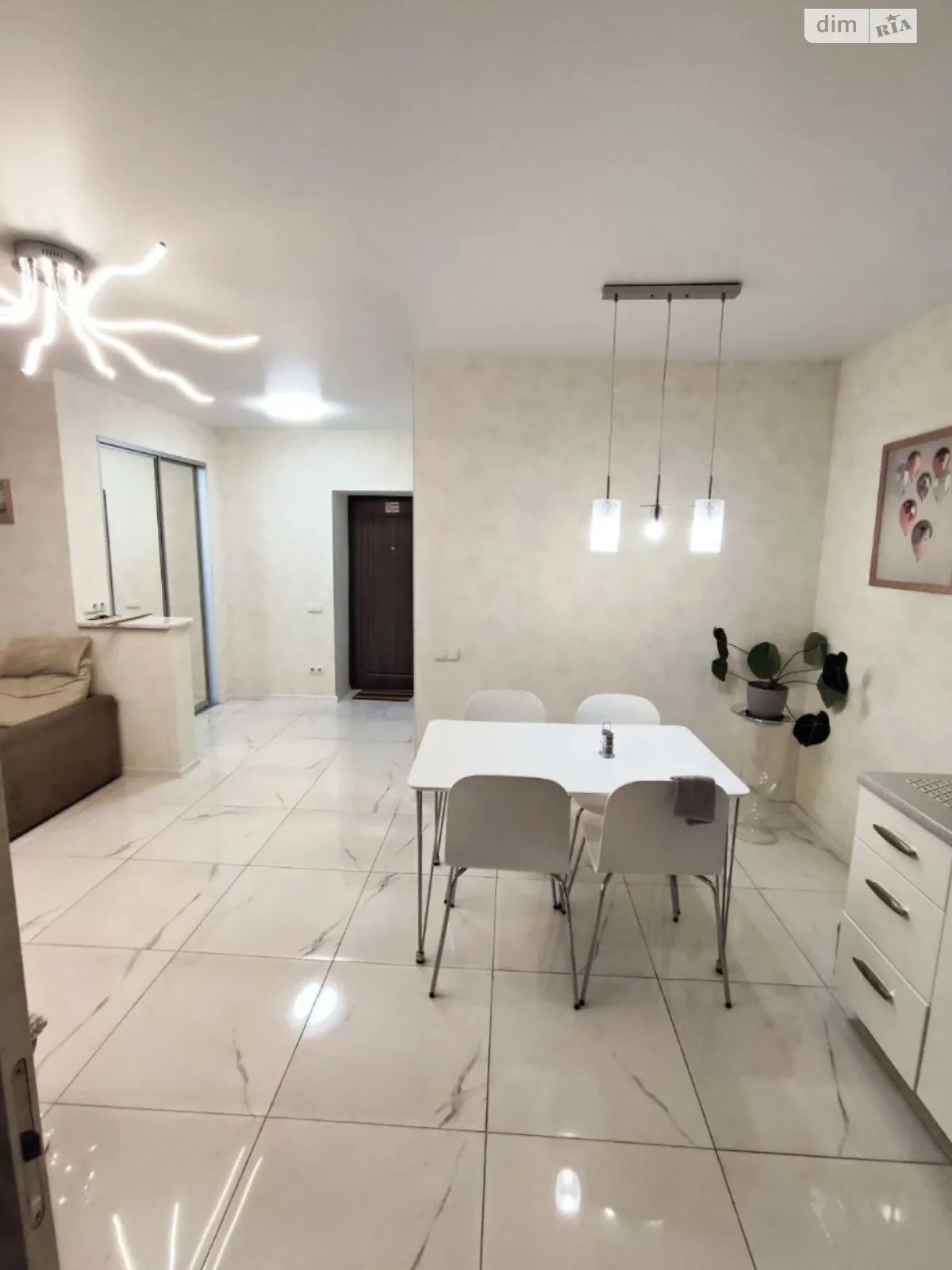 Продается 1-комнатная квартира 59.1 кв. м в Днепре, ул. Набережная Победы - фото 1