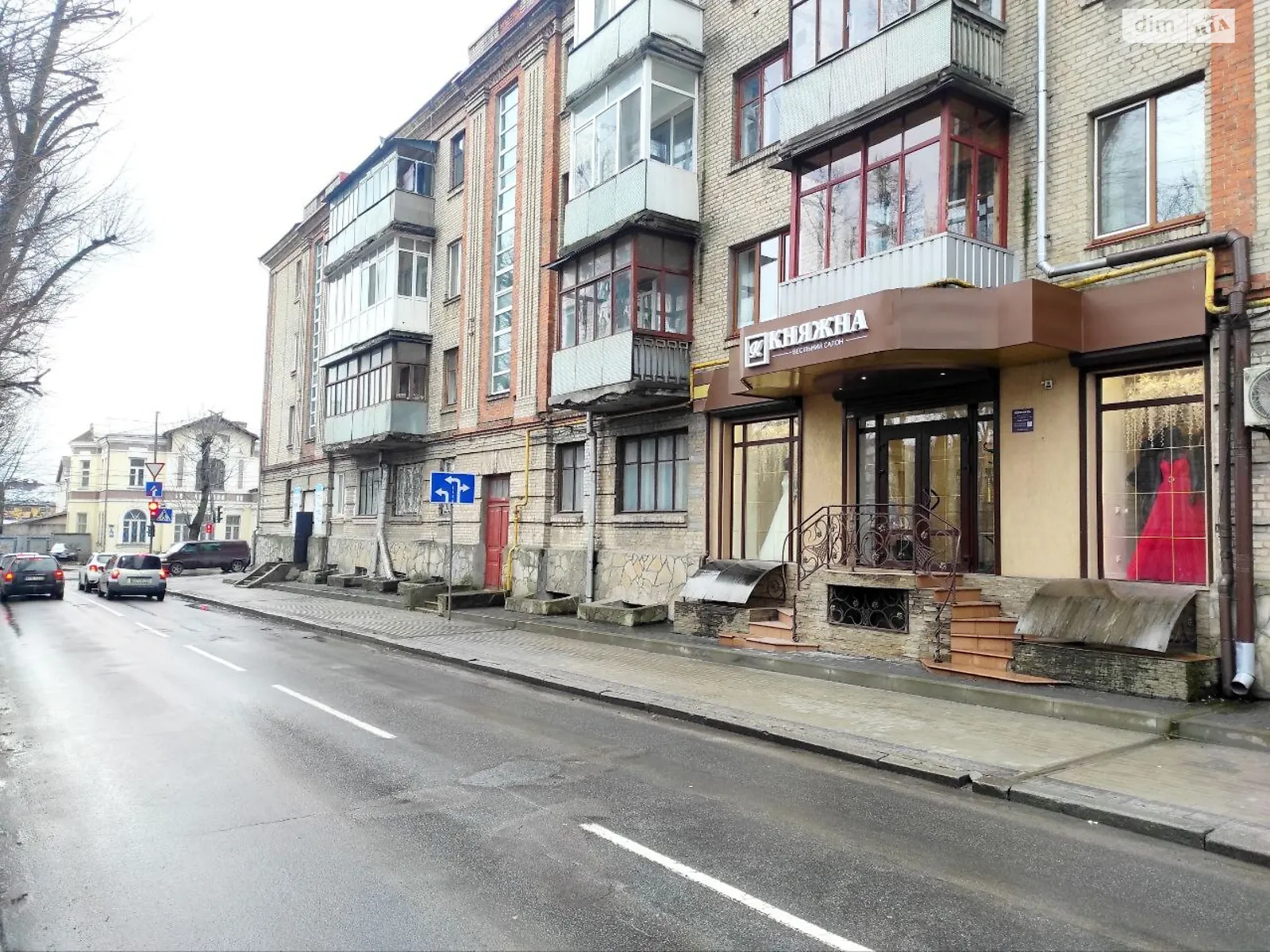 Продається об'єкт сфери послуг 87 кв. м в 4-поверховій будівлі, цена: 100000 $ - фото 1