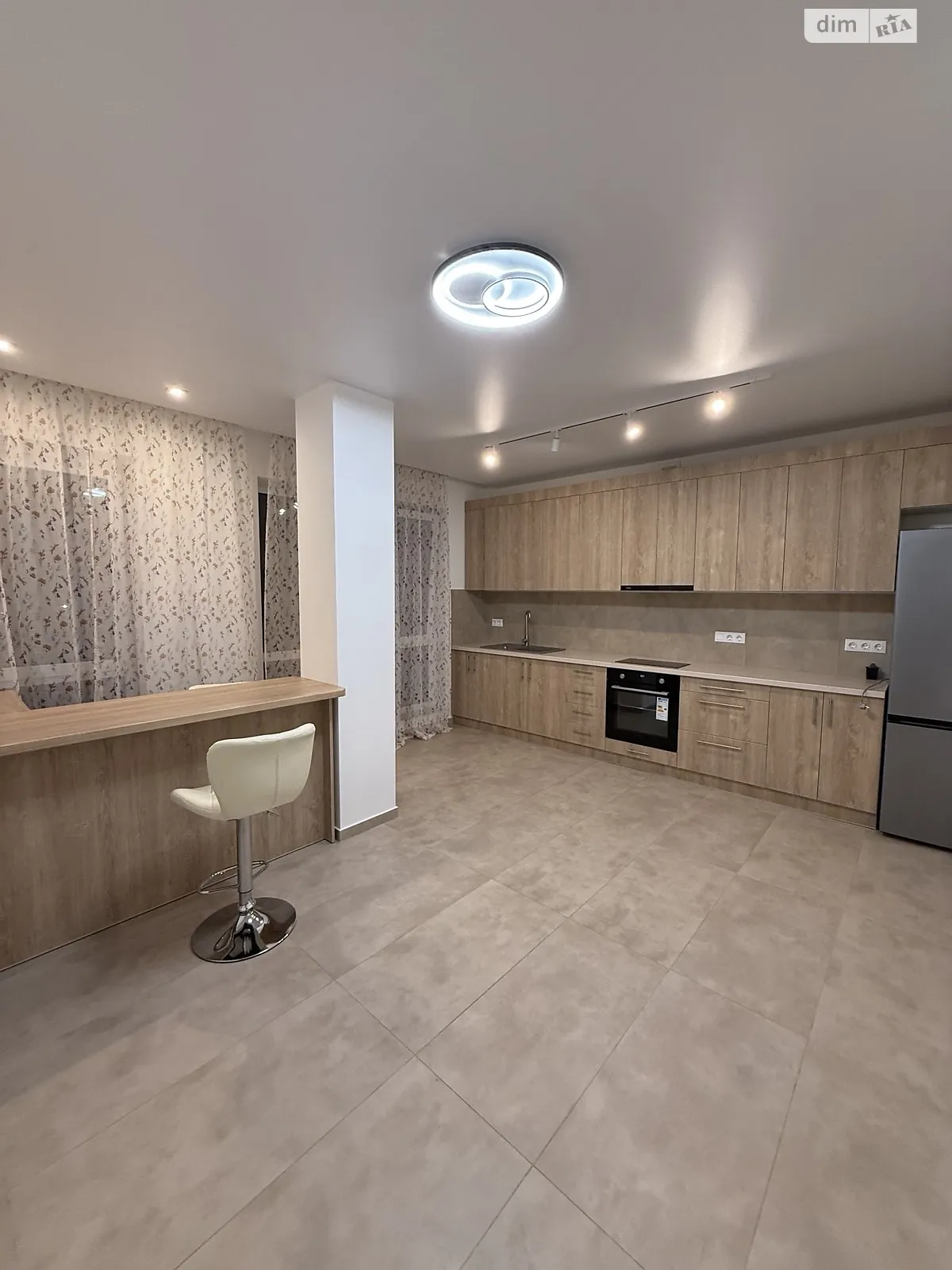 Продается 1-комнатная квартира 45.2 кв. м в Ровно, ул. Соборная, 16 - фото 1