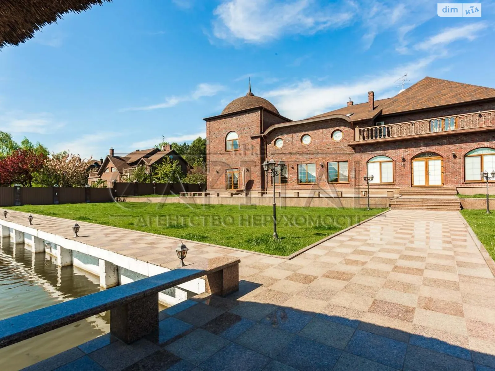 Продається будинок 2 поверховий 1086 кв. м з меблями, цена: 1550000 $ - фото 1