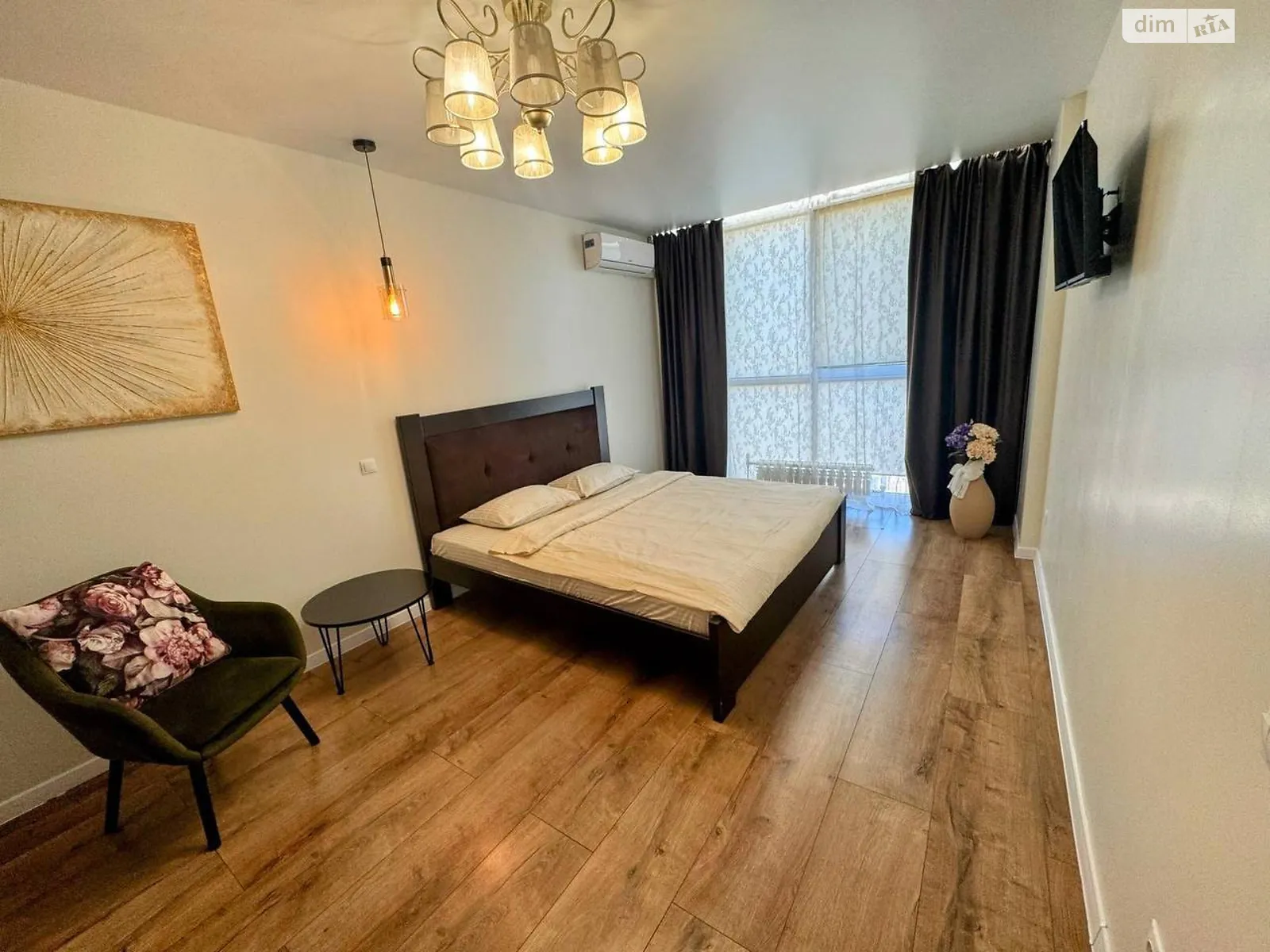 Продается 1-комнатная квартира 44.7 кв. м в Ровно, ул. Саймона Смита(Толстого Льва), 10 - фото 1