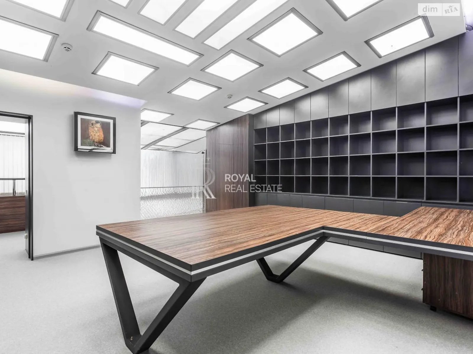 Сдается в аренду офис 86 кв. м в бизнес-центре, цена: 1600 $ - фото 1