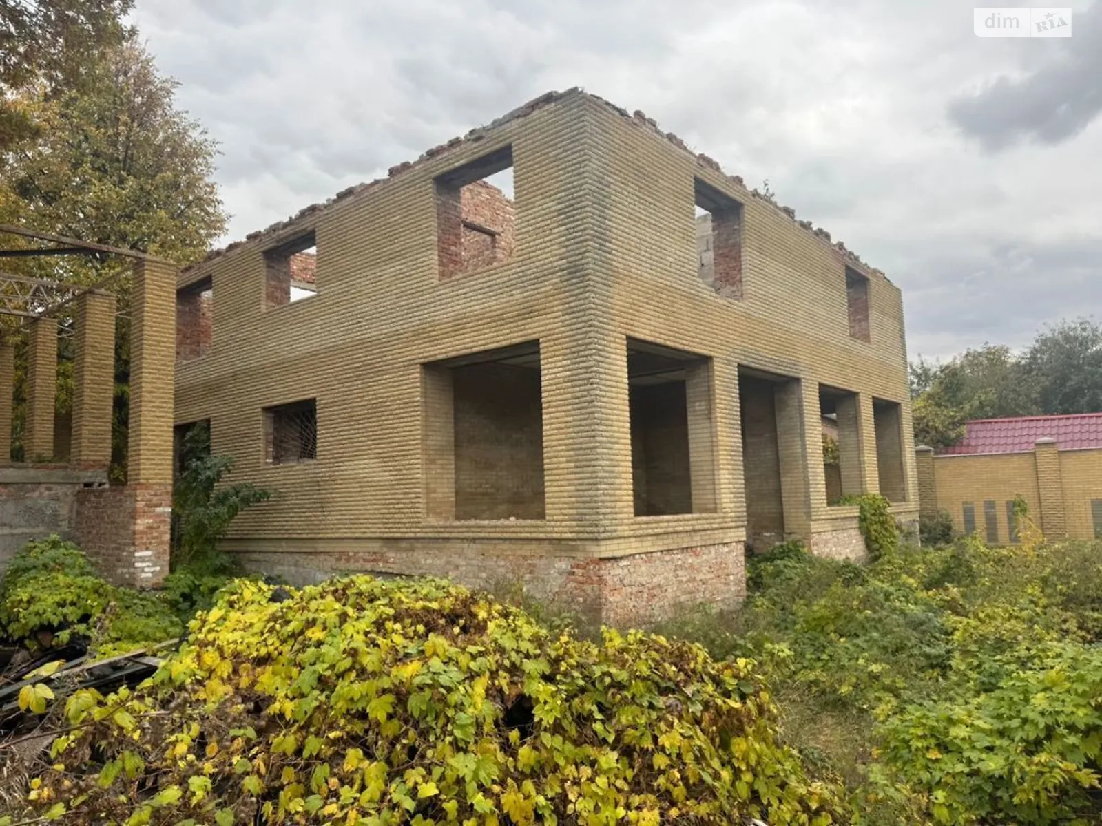 Продается дом на 2 этажа 200 кв. м с мансардой, цена: 49500 $ - фото 1