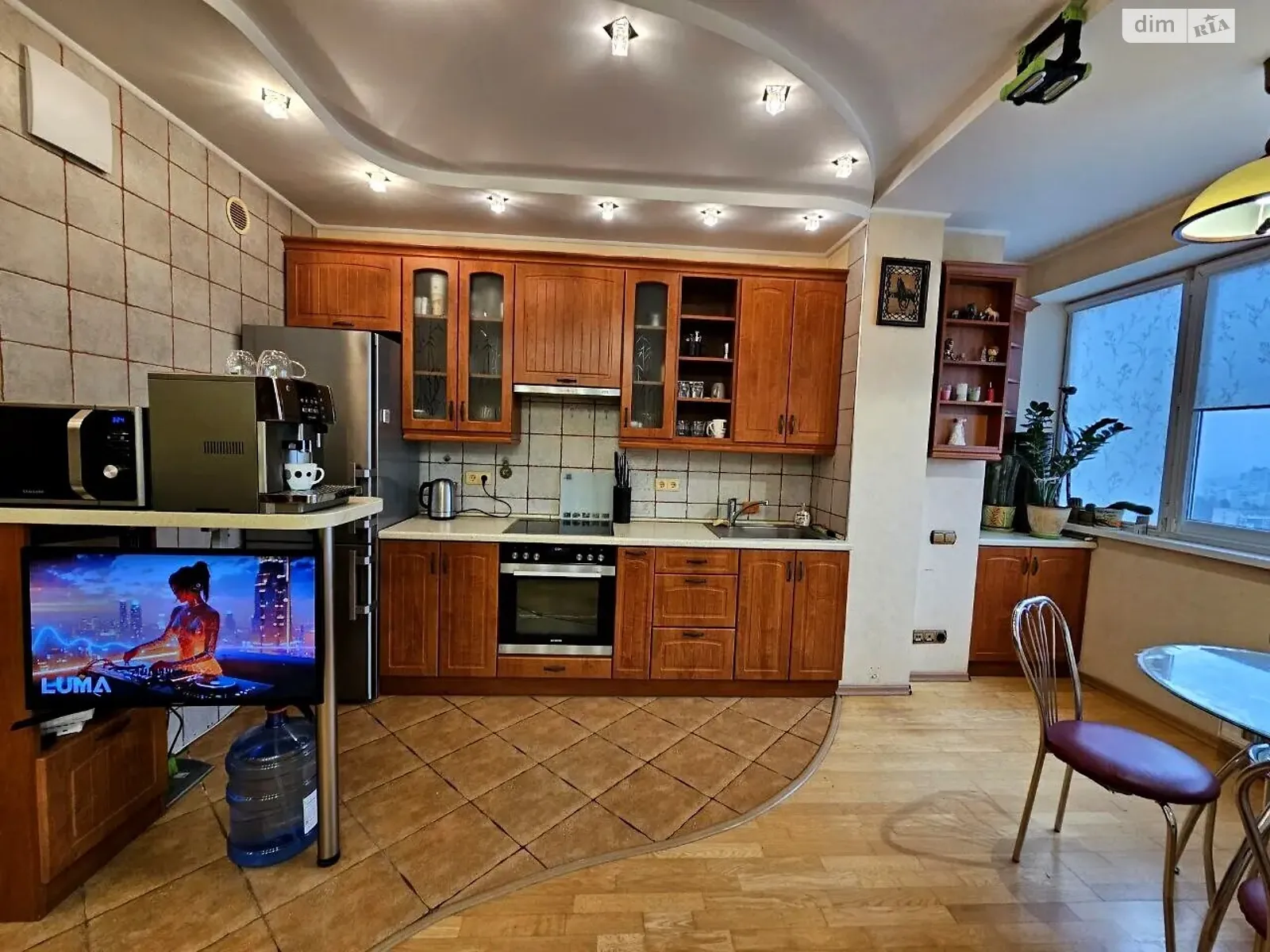 Сдается в аренду 1-комнатная квартира 45 кв. м в Киеве, ул. Депутатская, 23А - фото 1