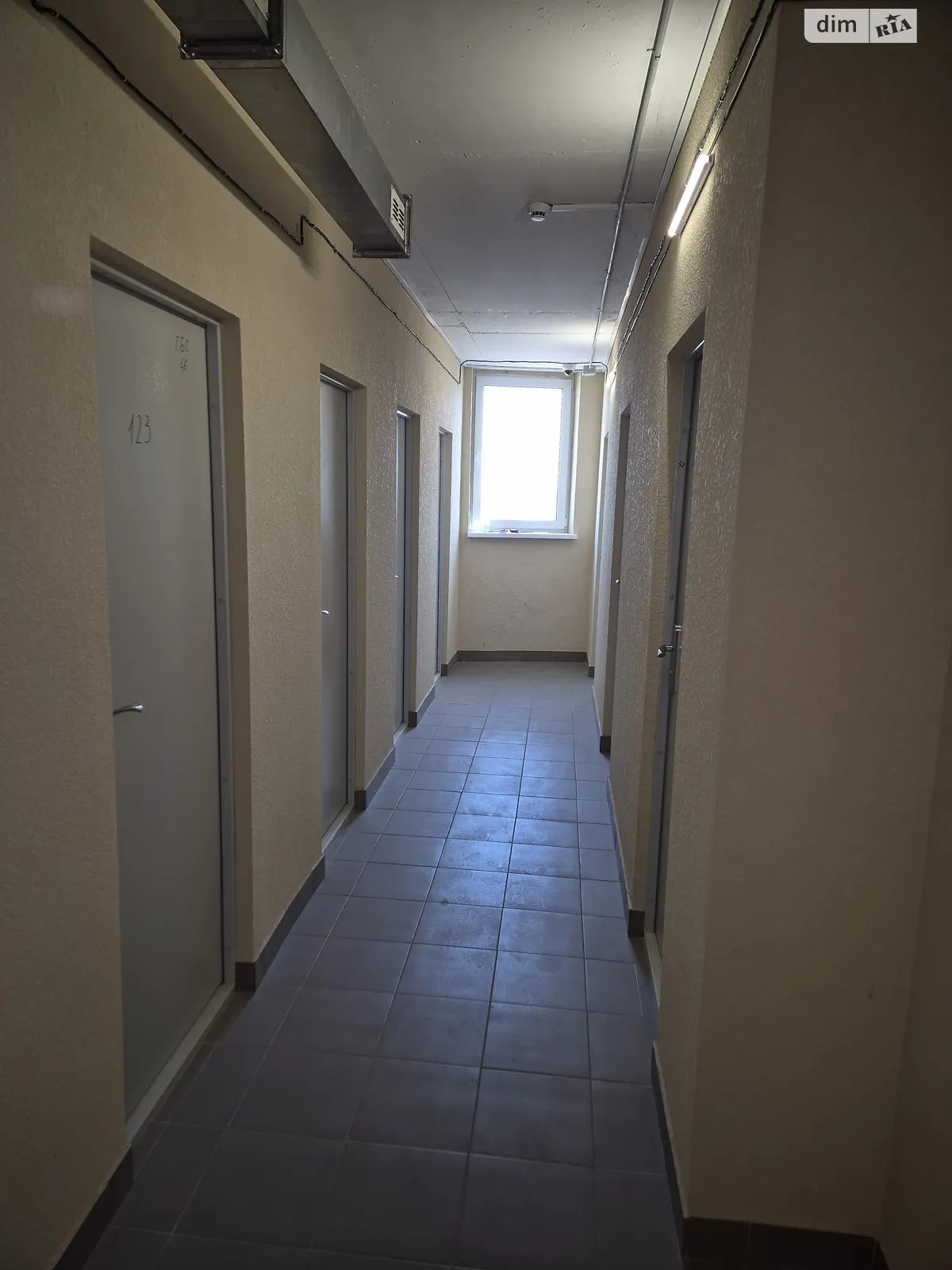 Сдается в аренду объект сферы услуг 3.5 кв. м в 25-этажном здании, цена: 1000 грн - фото 1