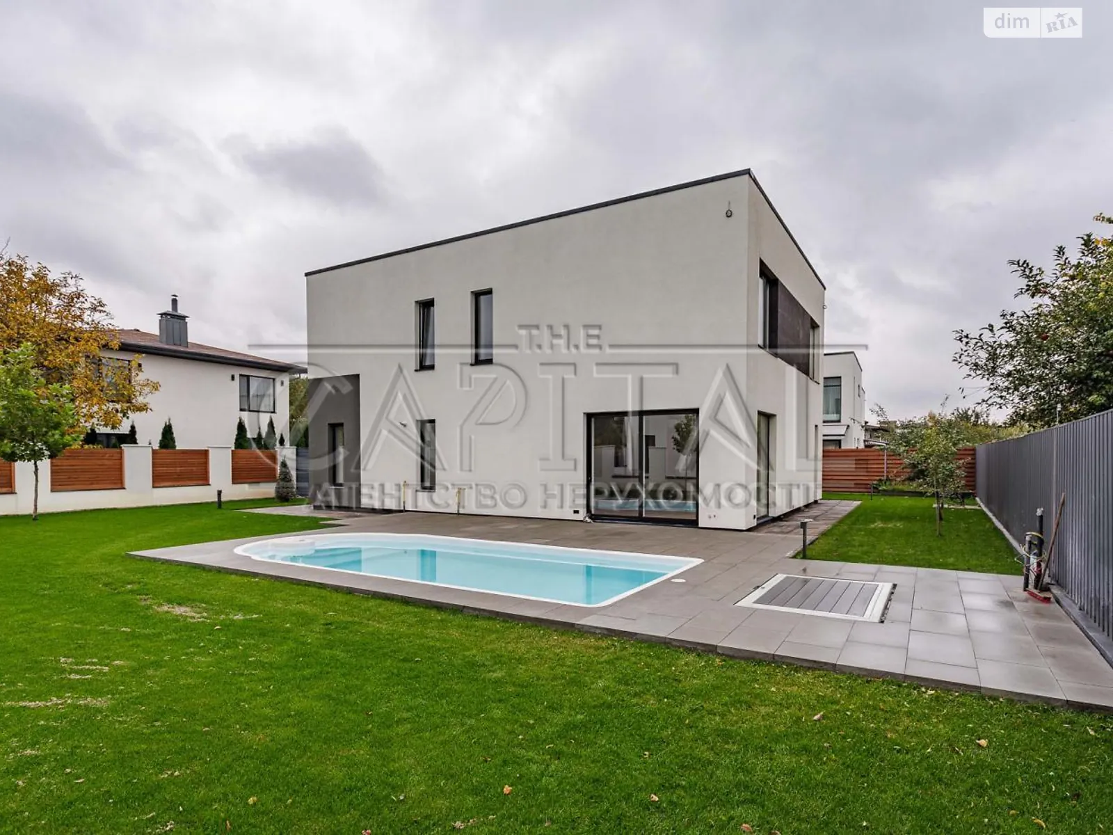 Продається будинок 2 поверховий 228 кв. м з гаражем, цена: 395000 $ - фото 1