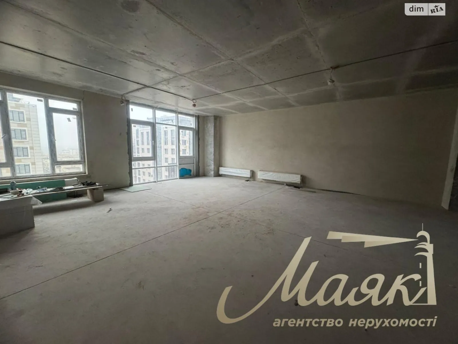 Продается 1-комнатная квартира 71.7 кв. м в Киеве, ул. Саперное Поле, 5А - фото 1