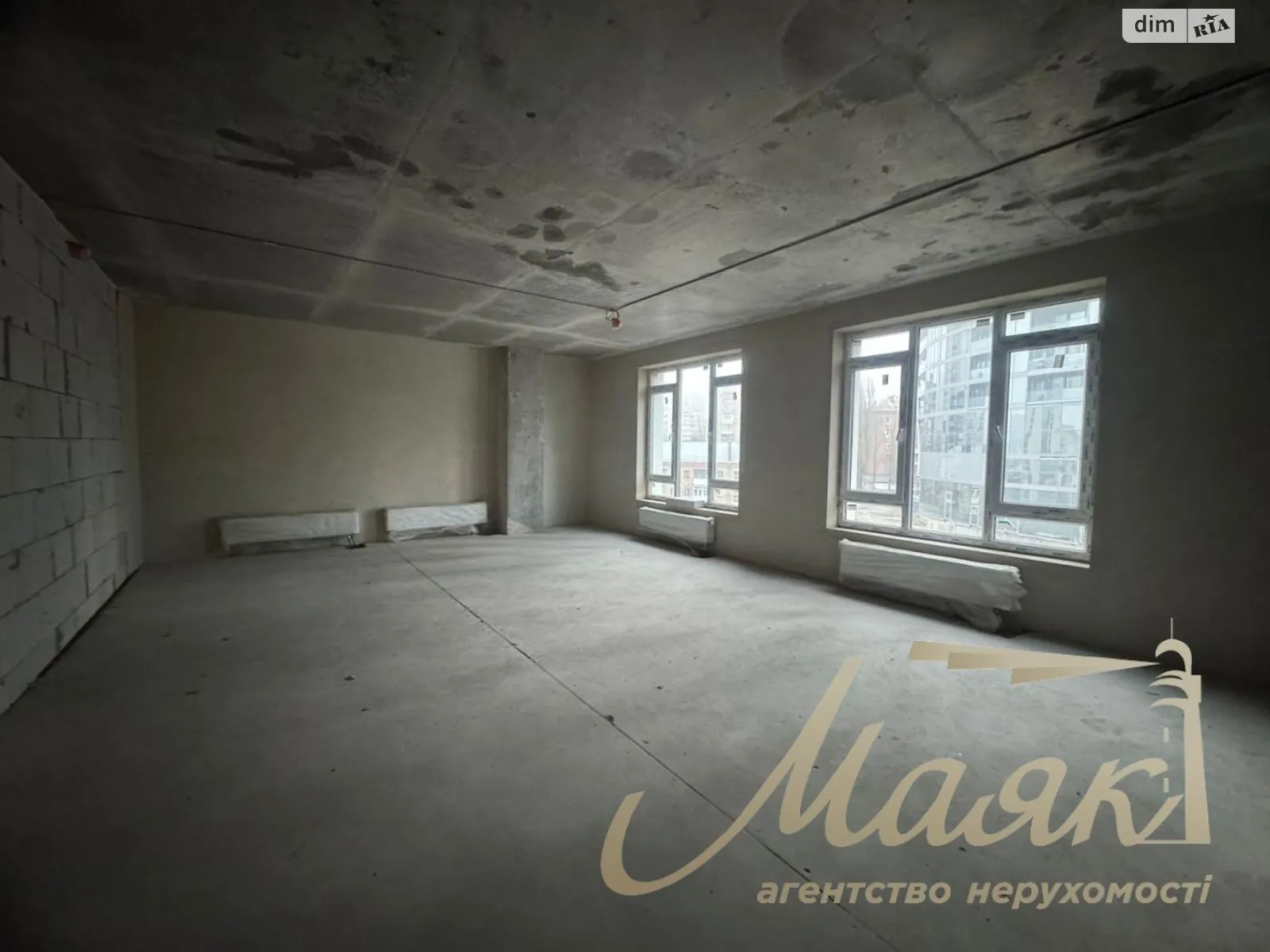 Продается 1-комнатная квартира 64.1 кв. м в Киеве, ул. Саперное Поле, 5А - фото 1