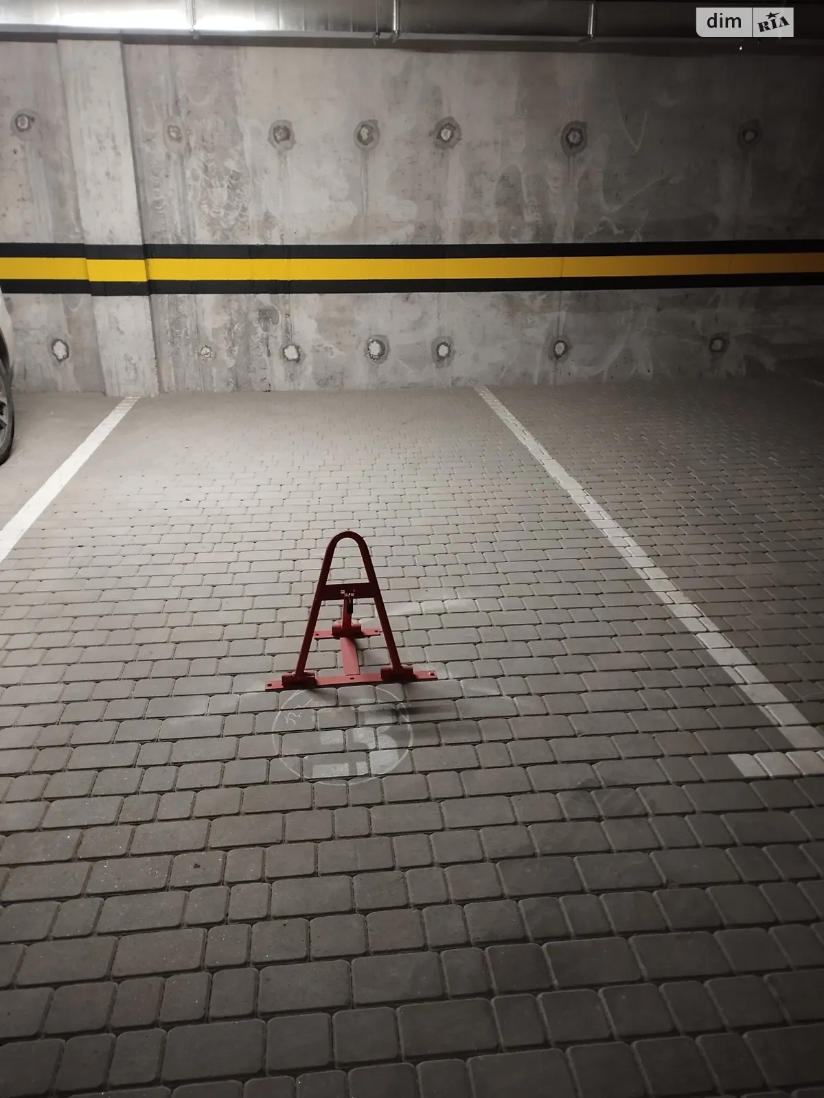 Продается подземный паркинг под легковое авто на 14 кв. м, цена: 18900 $ - фото 1