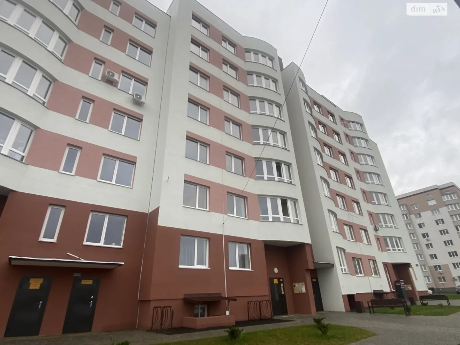 Продается 1-комнатная квартира 45 кв. м в Виннице, ул. Андрея Шептицкого, 8 - фото 1