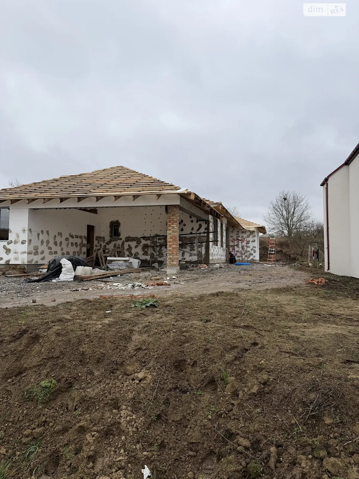 Продается одноэтажный дом 150 кв. м с бассейном, цена: 115000 $ - фото 1