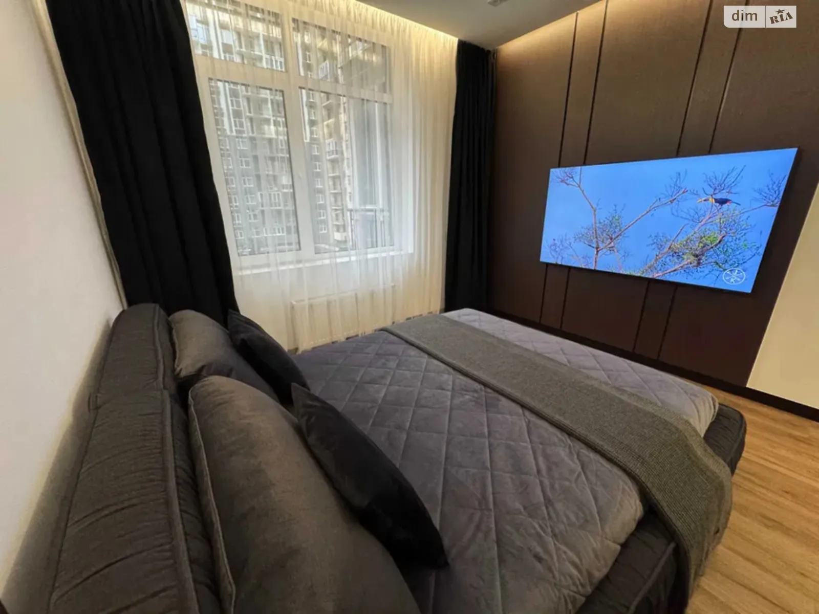 Продается 1-комнатная квартира 44 кв. м в Киеве, ул. Академика Заболотного, 148 - фото 1